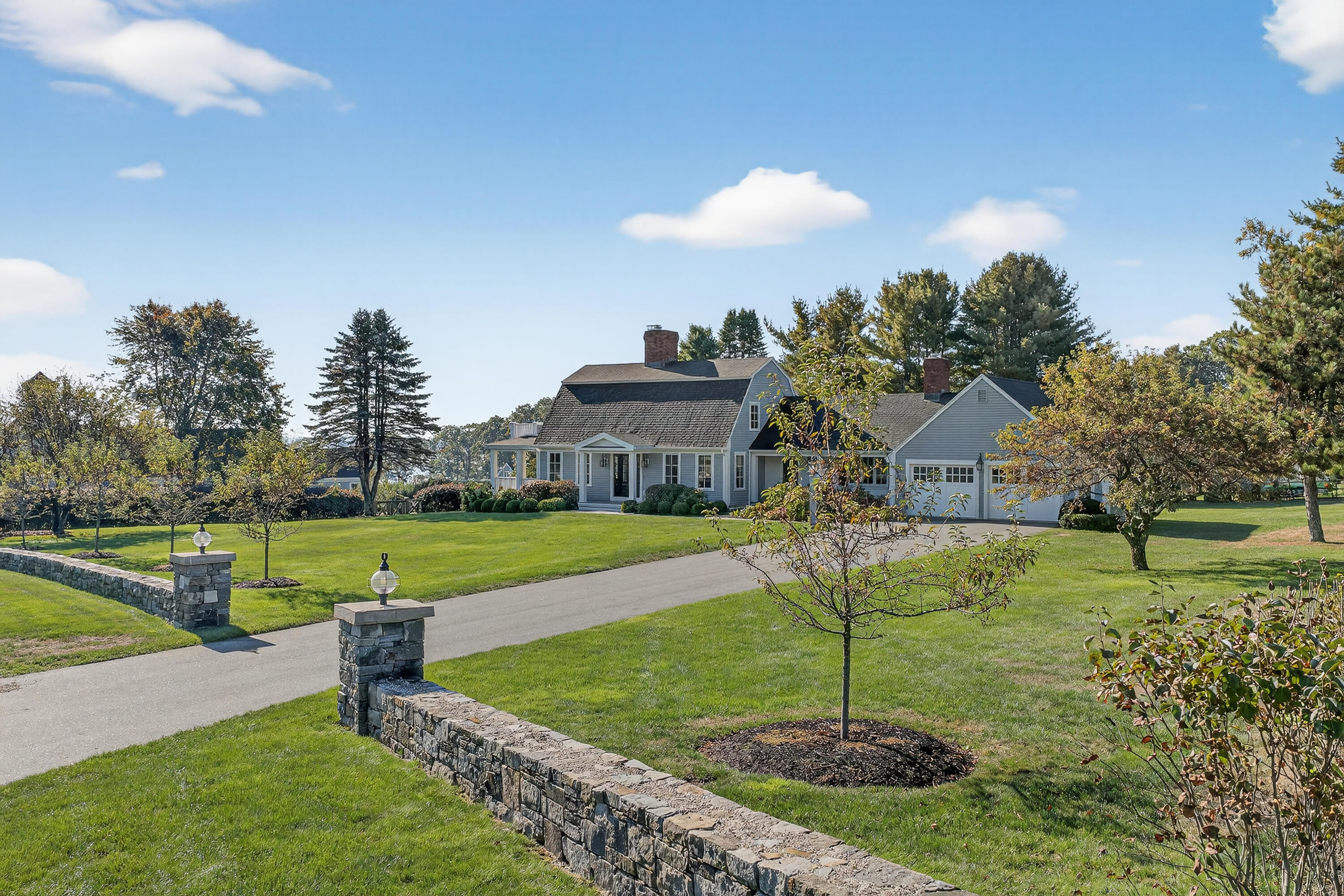 11 Stornoway Road Cumberland, ME 04110 - Photo 2 of 38 109_11 Stornoway Rd_MorneauStudios_print