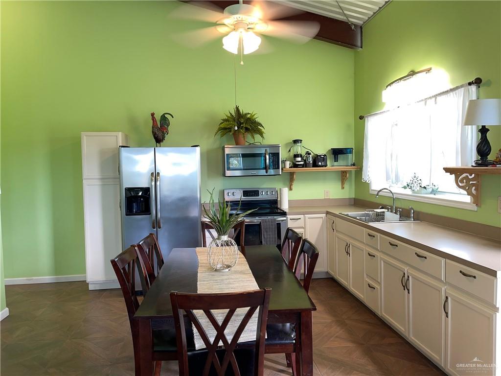 21799 Parker Road Santa Rosa, TX 78593 - Photo 2 of 9