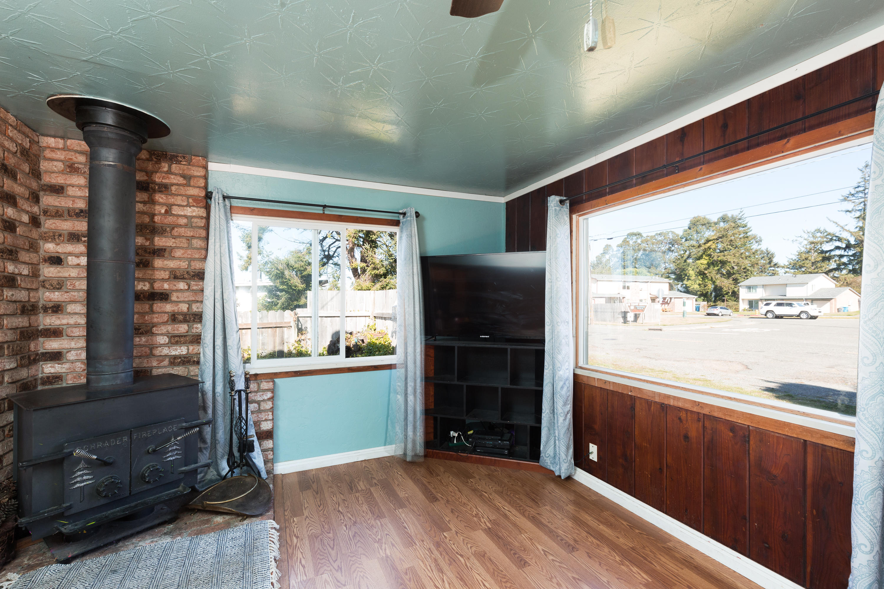 1212 John Hill Road Eureka, CA 95501 - Photo 7 of 24