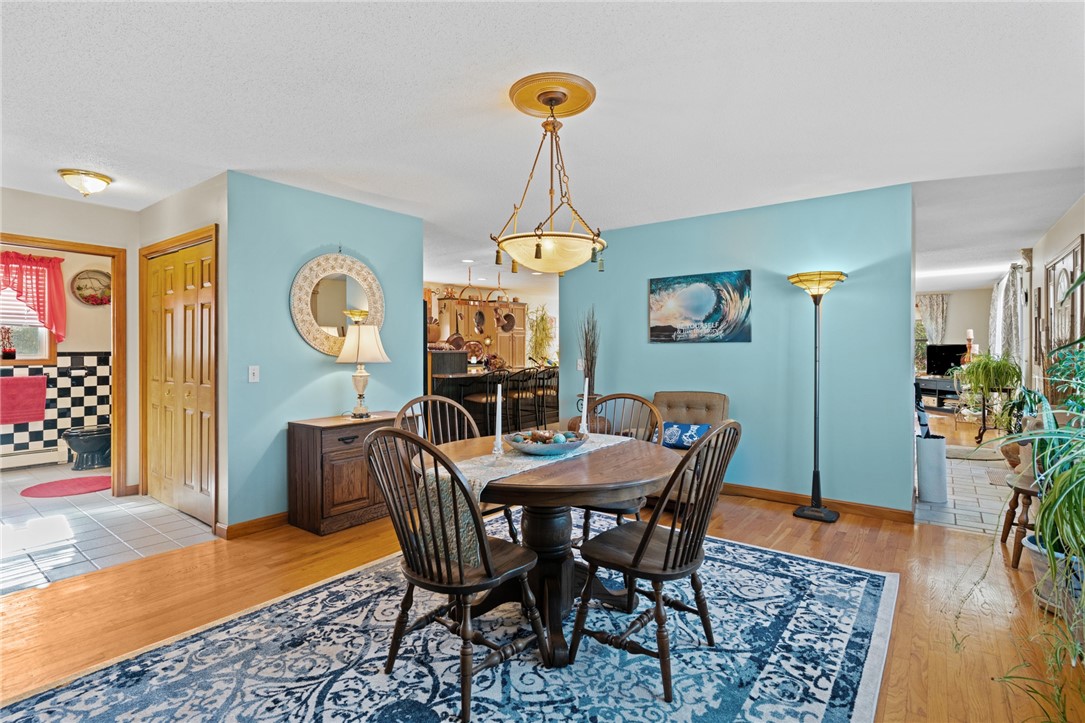 6 Country Road Warren, RI 02885 - Photo 16 of 41