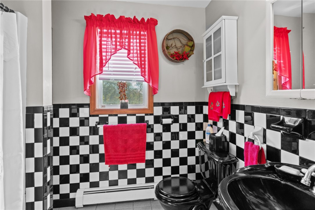 6 Country Road Warren, RI 02885 - Photo 18 of 41