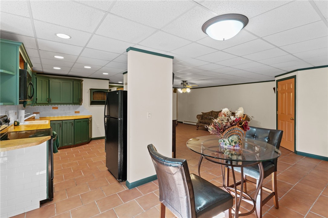 6 Country Road Warren, RI 02885 - Photo 32 of 41