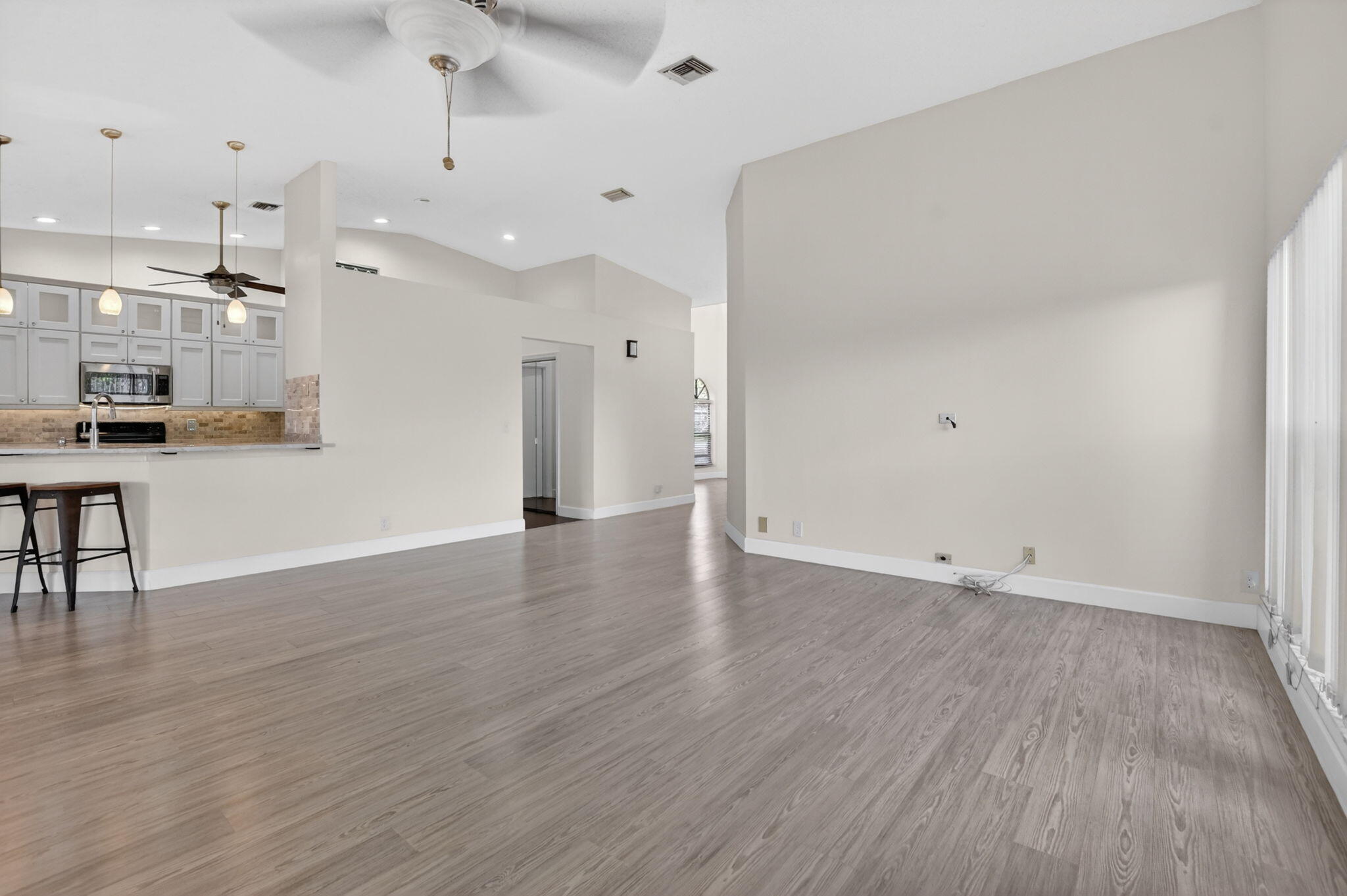 22796 Marbella Circle Boca Raton, FL 33433 - Photo 9 of 65 9-web-or-mls-DSC_4434