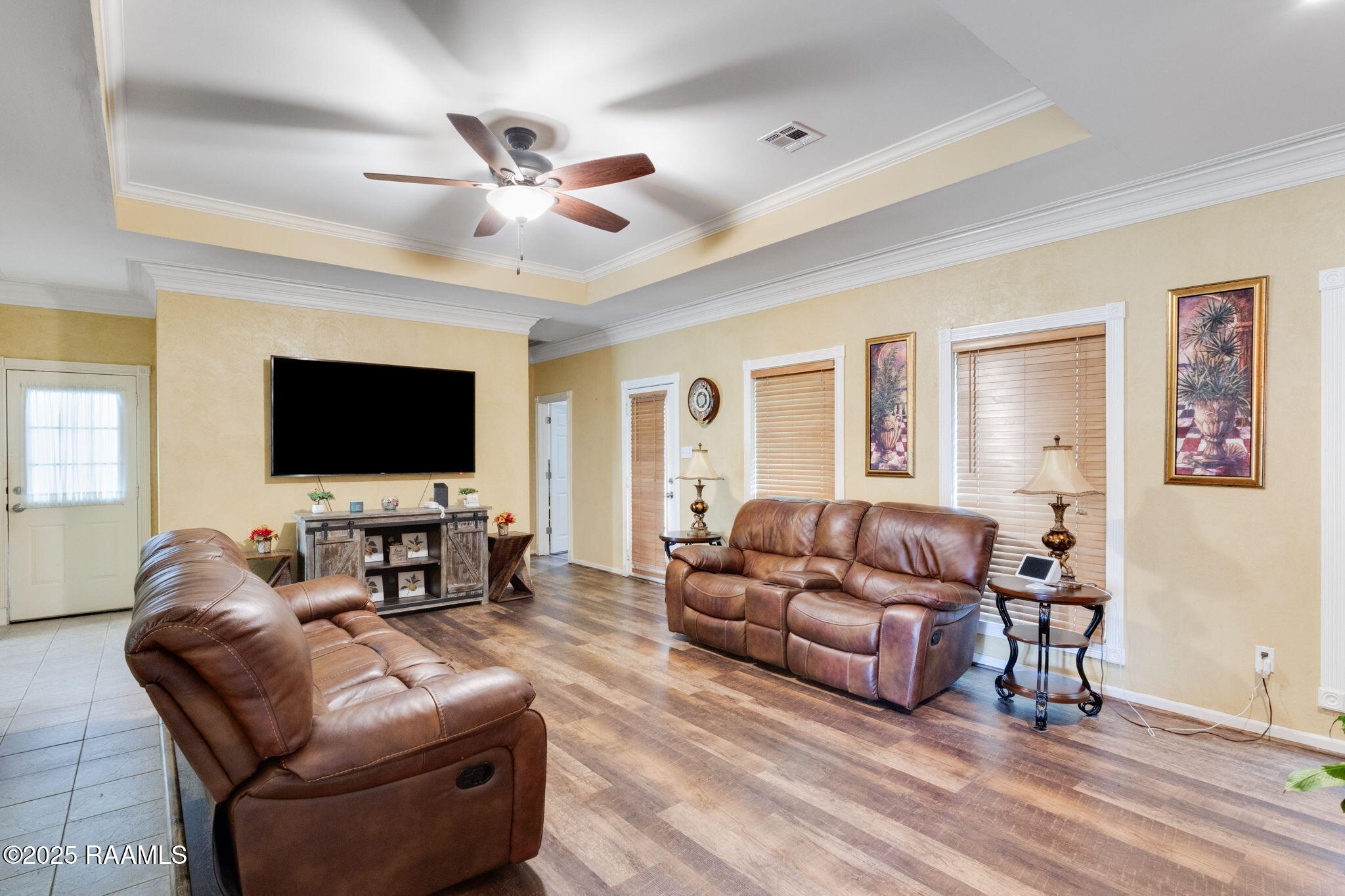 203 Rue Colombe Carencro, LA 70520 - Photo 3 of 17 10-web-or-mls-203 Rue Colombe-9