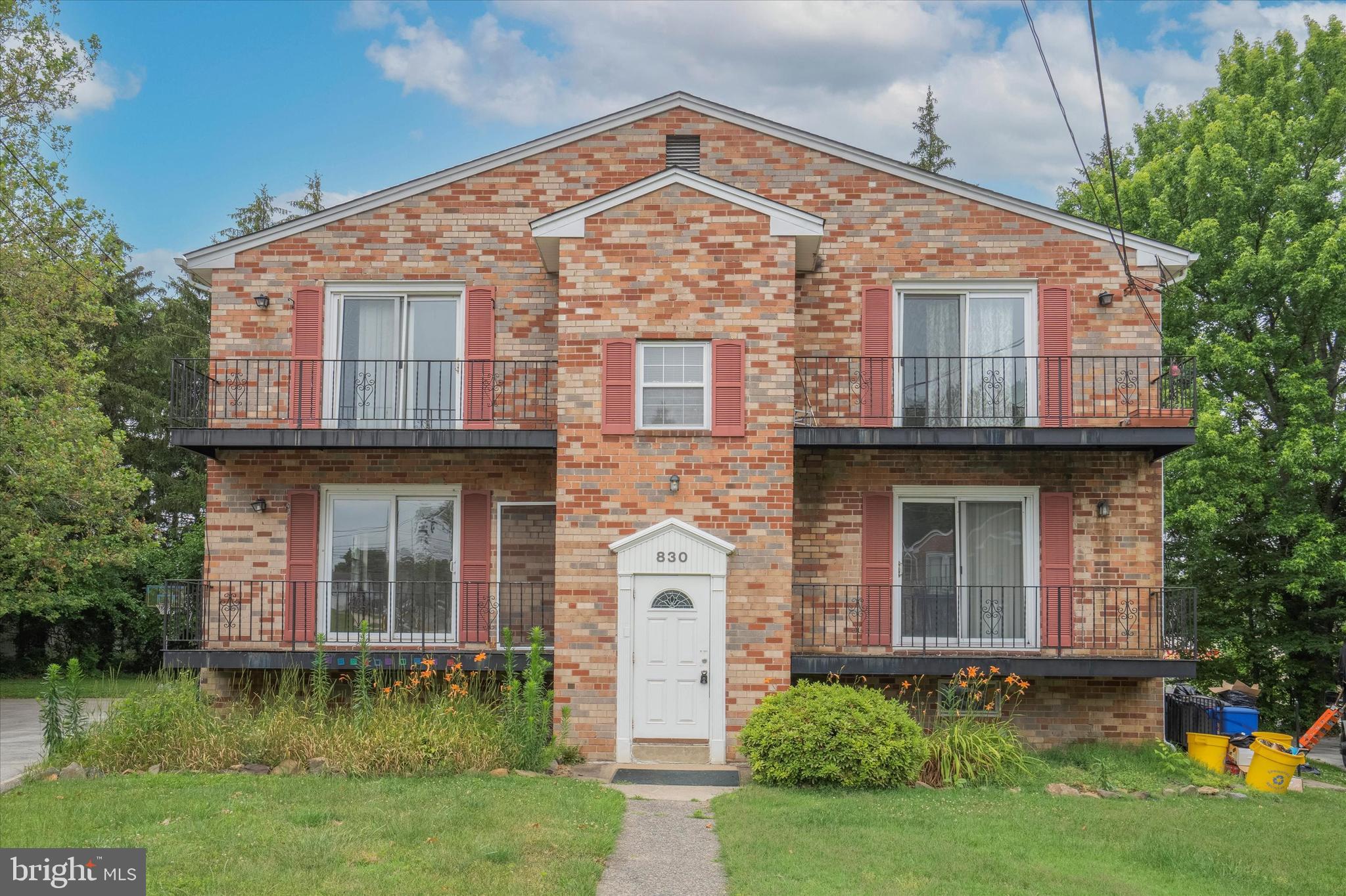 830 Garrett Lane Springfield, PA 19064 - Photo 1 of 51 Gallery Image 1