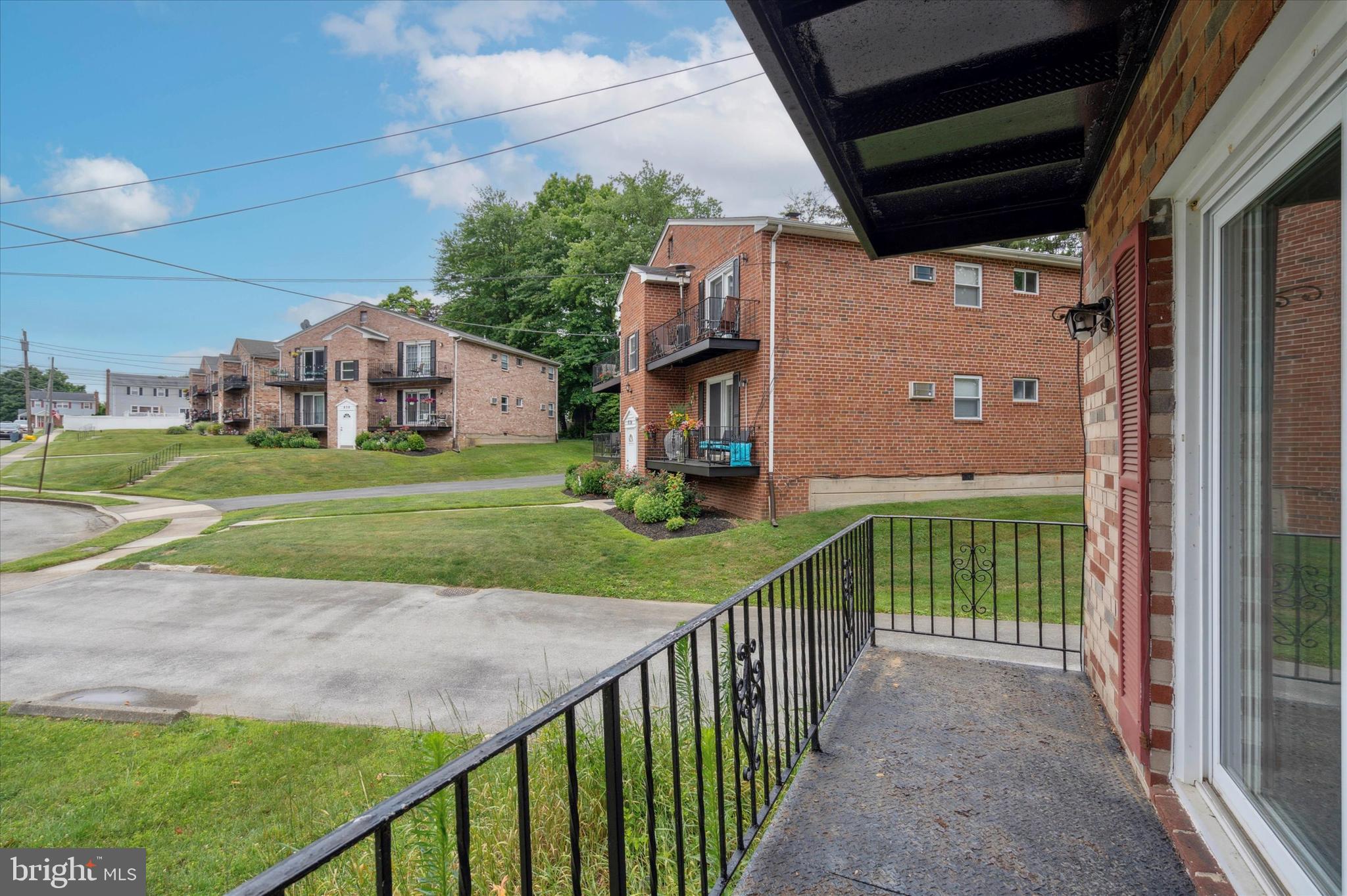 830 Garrett Lane Springfield, PA 19064 - Photo 10 of 51 First Unit