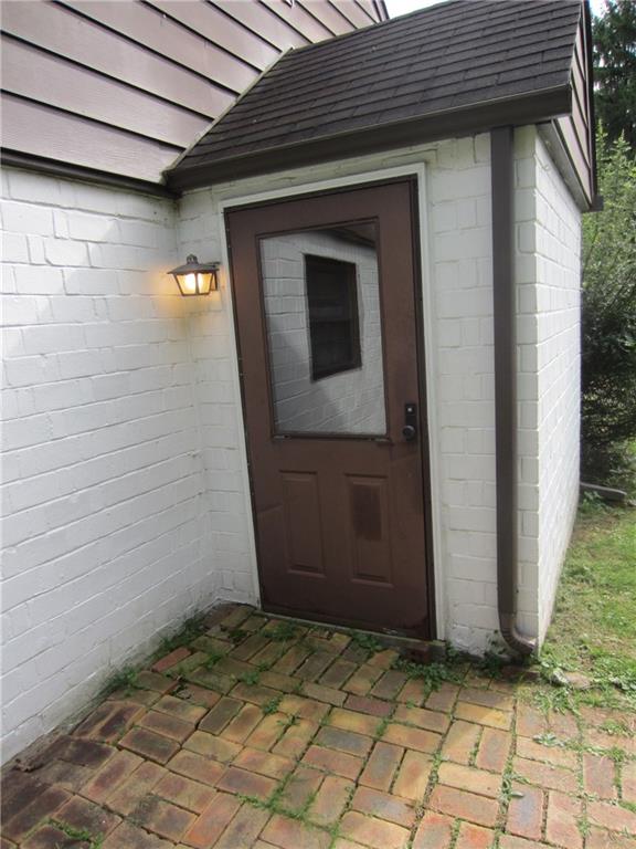 415 Center Road Monroeville, PA 15146 - Photo 5 of 25 Gallery Image 5