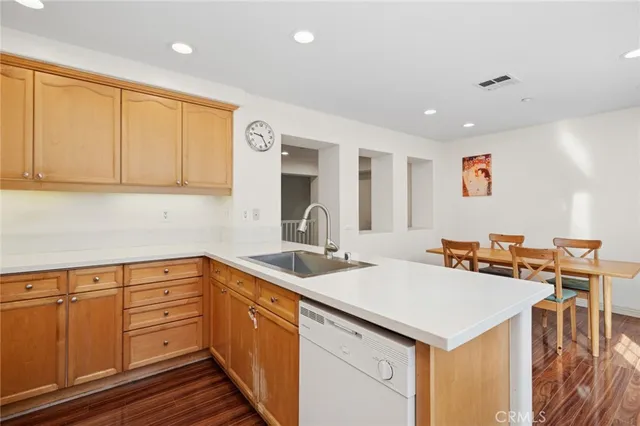 $1,200,000 | 9 Bonsall, Unit 61, Irvine, CA 92602