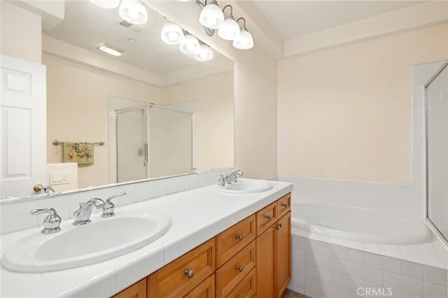 $1,200,000 | 9 Bonsall, Unit 61, Irvine, CA 92602