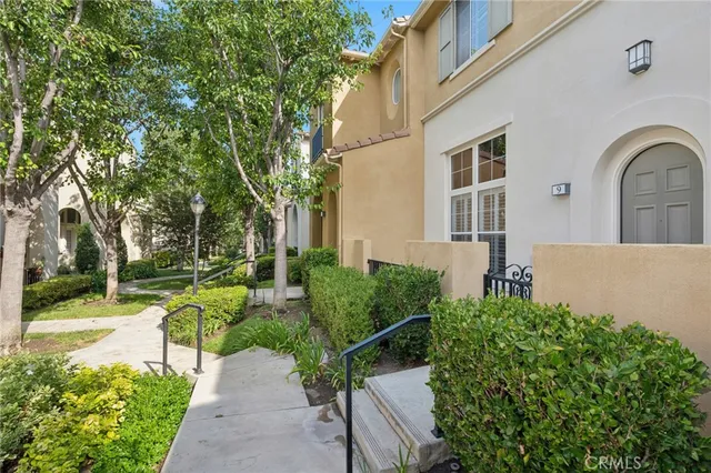 $1,200,000 | 9 Bonsall, Unit 61, Irvine, CA 92602