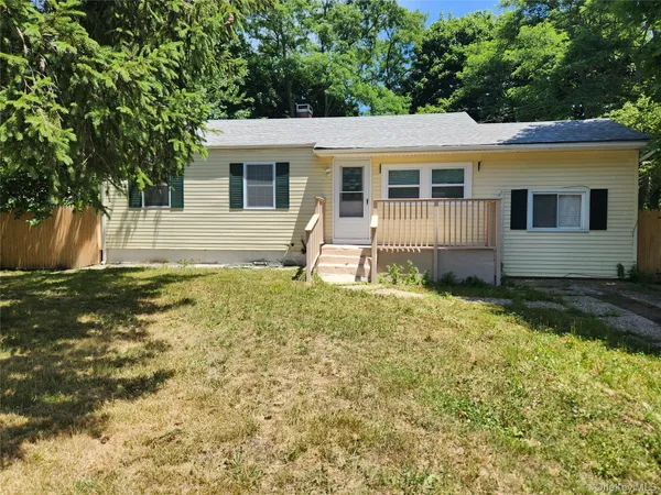 $489,000 | 47 Pace Avenue, Bellport, NY 11713