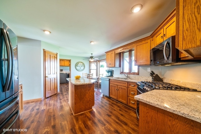 2066 North 3589th Road Serena, IL 60549 - Photo 4 of 22