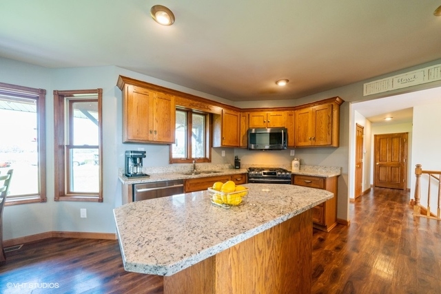 2066 North 3589th Road Serena, IL 60549 - Photo 5 of 22