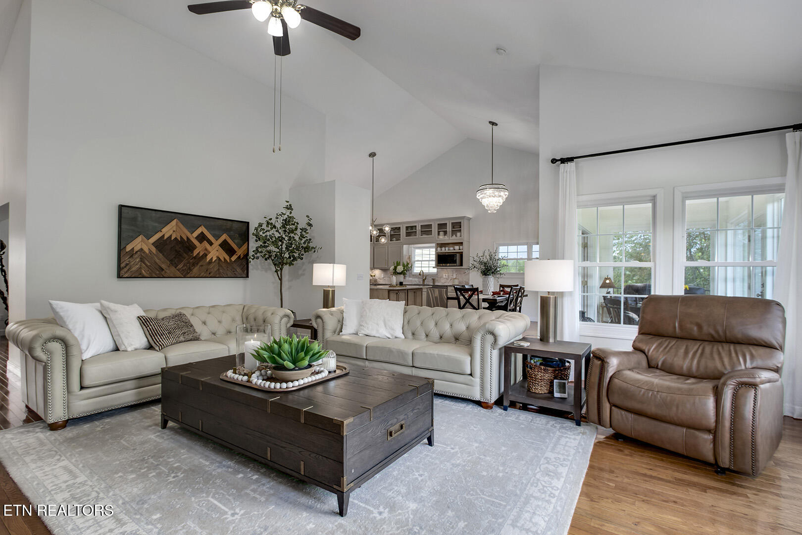 512 Caney Creek Road Harriman, TN 37748 - Photo 12 of 60 12_CaneyCreekRoad_512_Living04