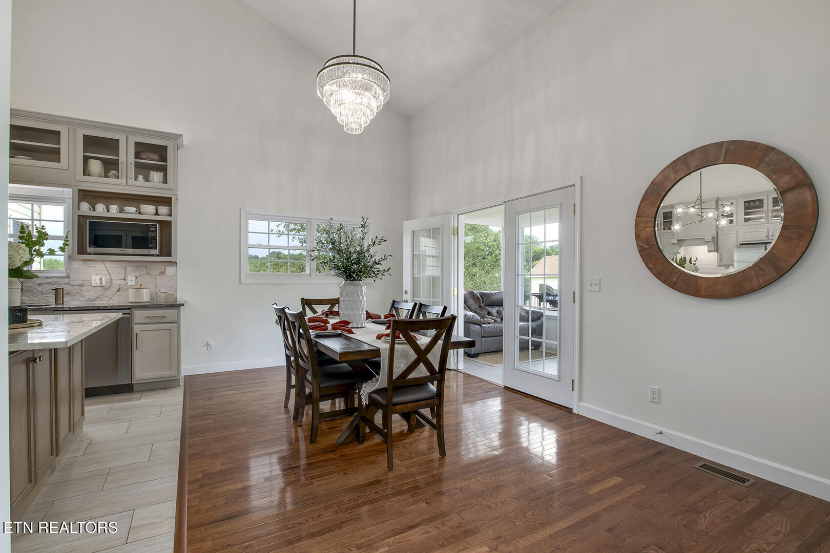 512 Caney Creek Road Harriman, TN 37748 - Photo 14 of 60 14_CaneyCreekRoad_512_Breakfast02