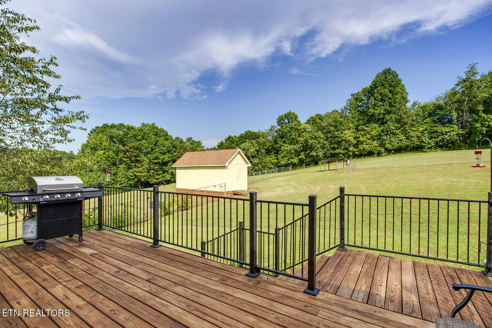 512 Caney Creek Road Harriman, TN 37748 - Photo 17 of 60 17_CaneyCreekRoad_512_Deck01