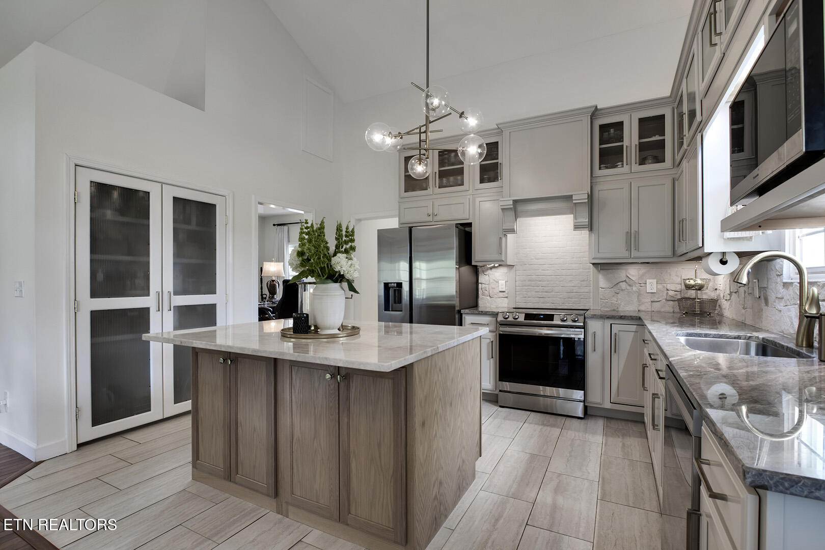 512 Caney Creek Road Harriman, TN 37748 - Photo 24 of 60 24_CaneyCreekRoad_512_Kitchen04