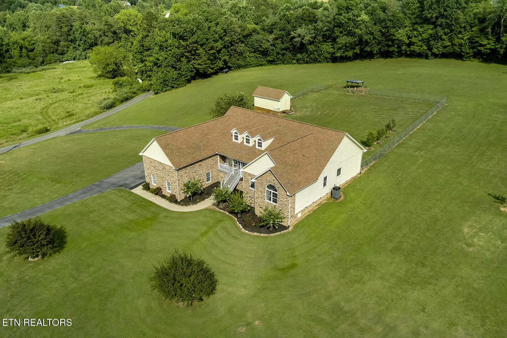 512 Caney Creek Road Harriman, TN 37748 - Photo 52 of 60 52_CaneyCreekRoad_512_FrontRightElevated