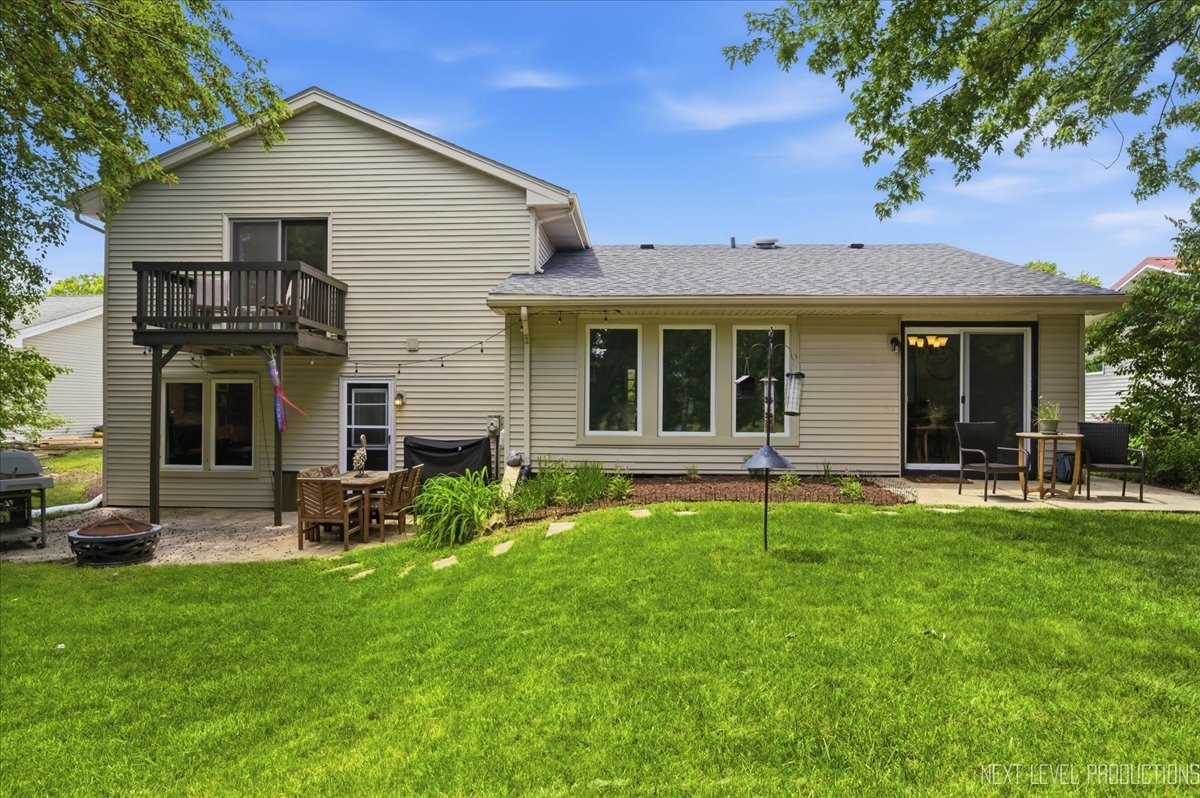 2020 Carling Road Hoffman Estates, IL 60169 - Photo 33 of 56