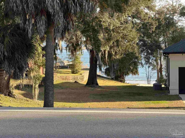 $599,000 | 9445 Scenic Highway, Pensacola, FL 32514