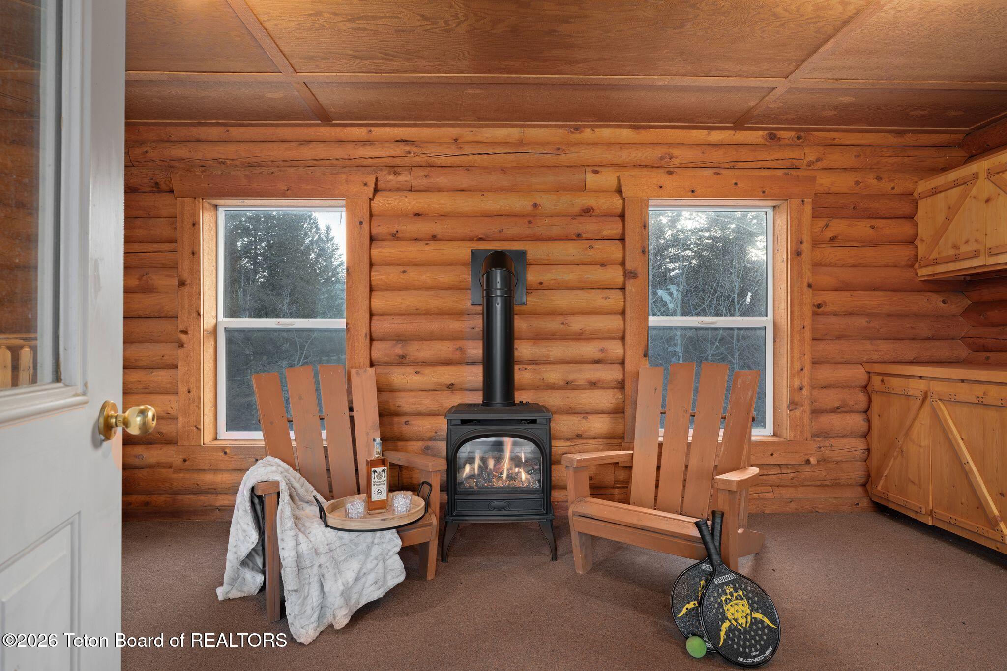 5450 Dry Henderson Road Victor, ID 83455 - Photo 34 of 40 Paddle Warming Hut Interior