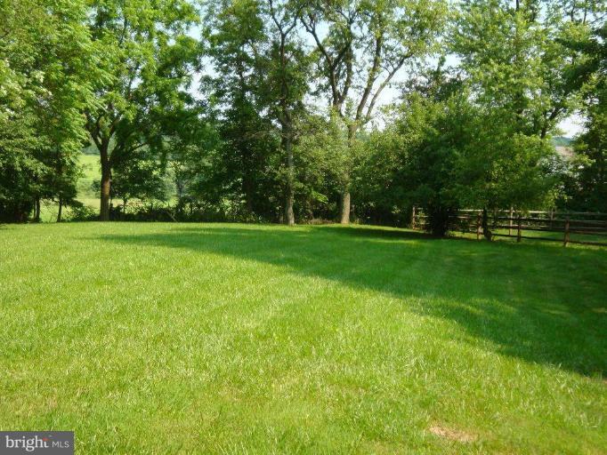 13011 Penn Shop Road Mount Airy, MD 21771 - Photo 3 of 22 Backyard