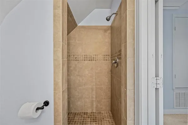 $3,375 | 420 East 9th Street, Dallas, TX 75203
