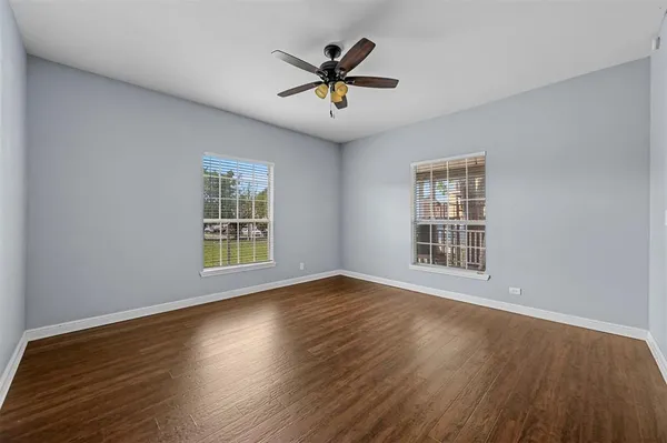 $3,375 | 420 East 9th Street, Dallas, TX 75203