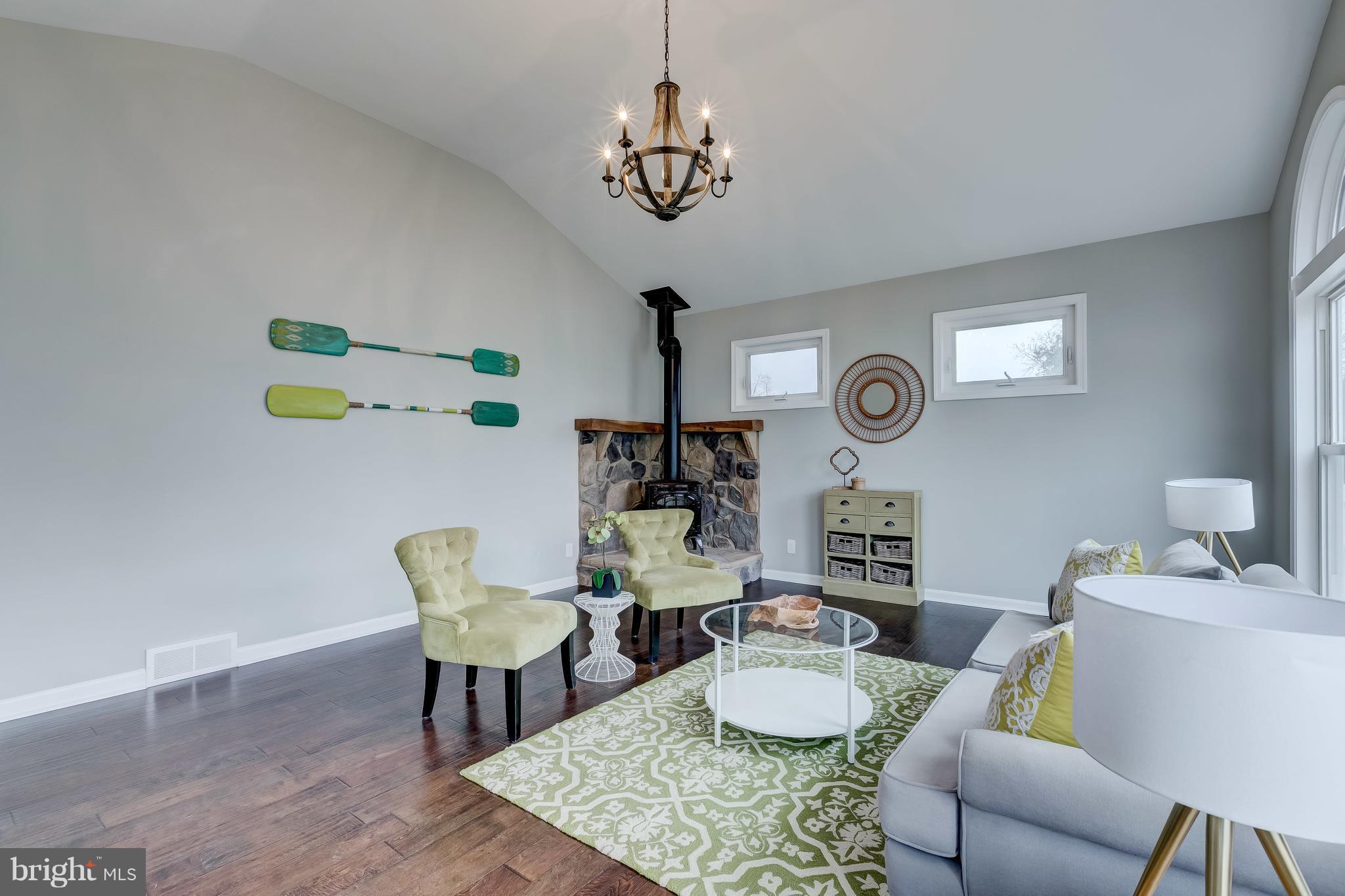 4431 Kendi Road Nottingham, MD 21236 - Photo 3 of 27 Family Room