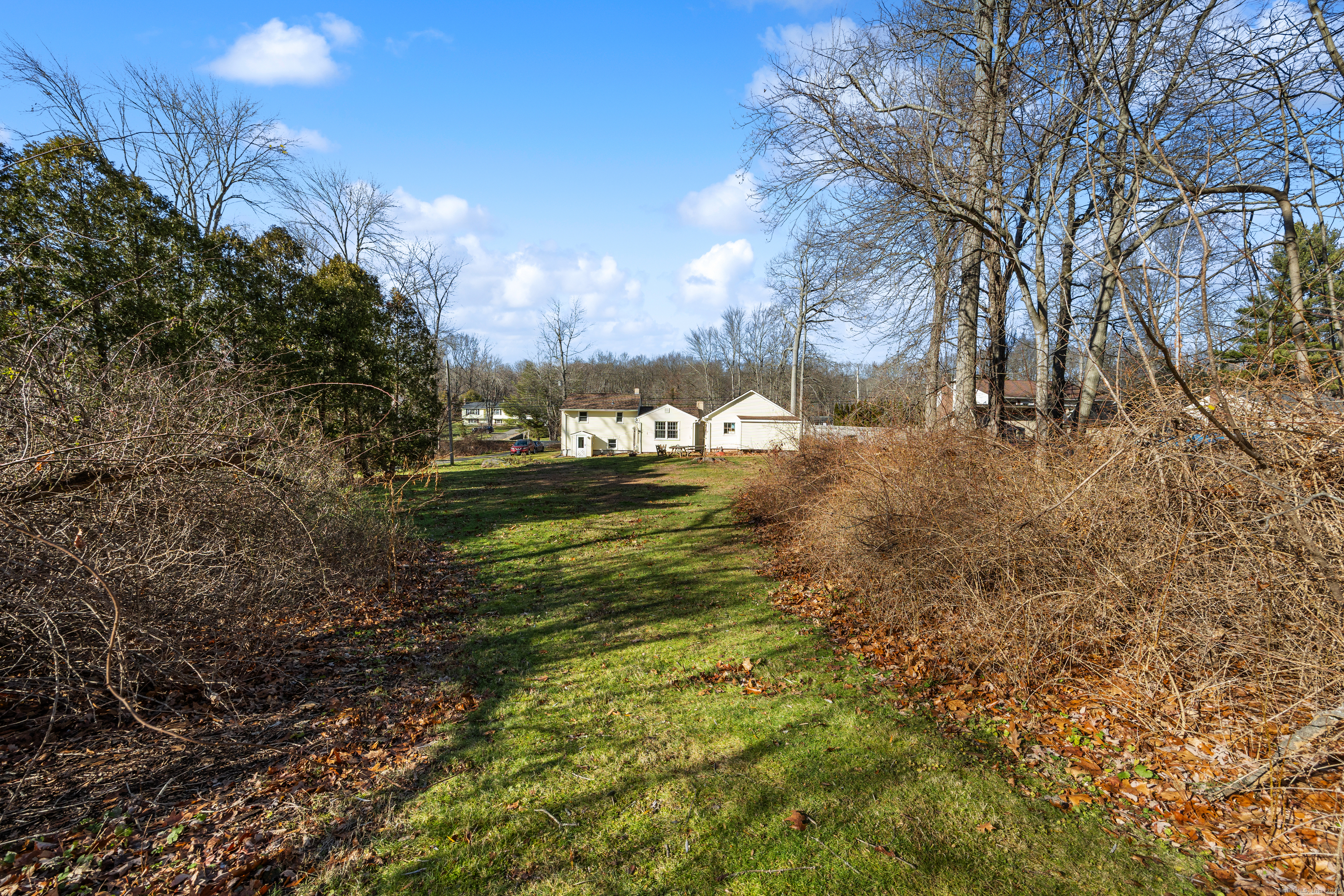 122 North Airline Road Wallingford, CT 06492 - Photo 28 of 33 a view of water fountain