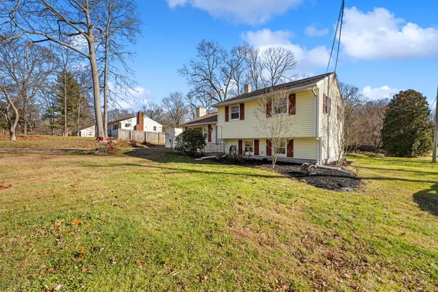 a picture of floor plan