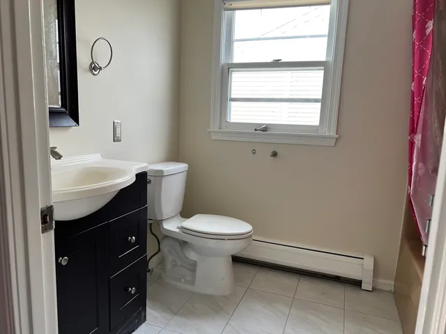 $2,800 | 32 Jennifer Lane, Unit B, Peabody, MA 01960