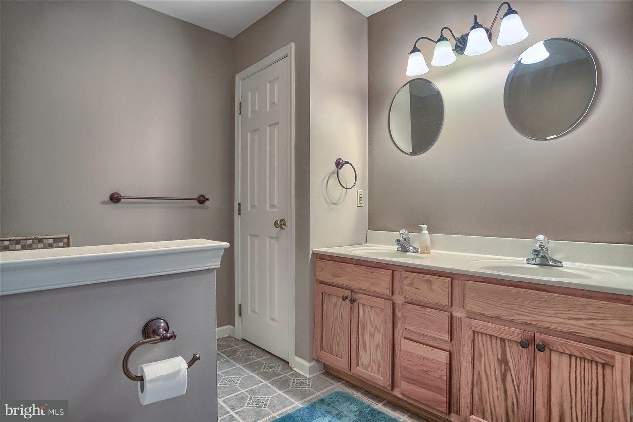 3056 Spectrum Road Dover, PA 17315 - Photo 22 of 36 Gallery Image 22
