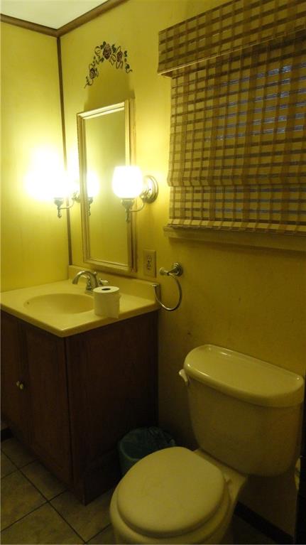 423 Portman Road Butler, PA 16002 - Photo 11 of 22 master bathroom