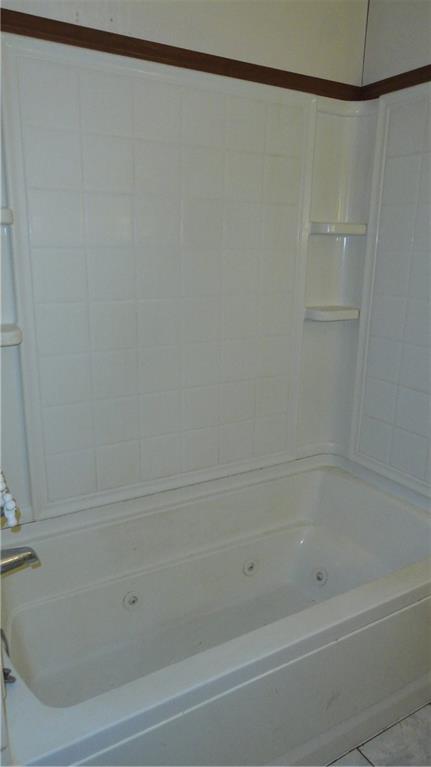 423 Portman Road Butler, PA 16002 - Photo 12 of 22 master bathroom