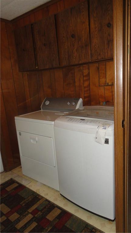423 Portman Road Butler, PA 16002 - Photo 16 of 22 washer and dryer