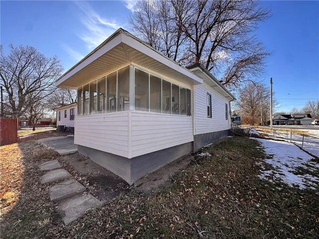 $235,000 | 3649 South Park Avenue, Independence, MO 64052
