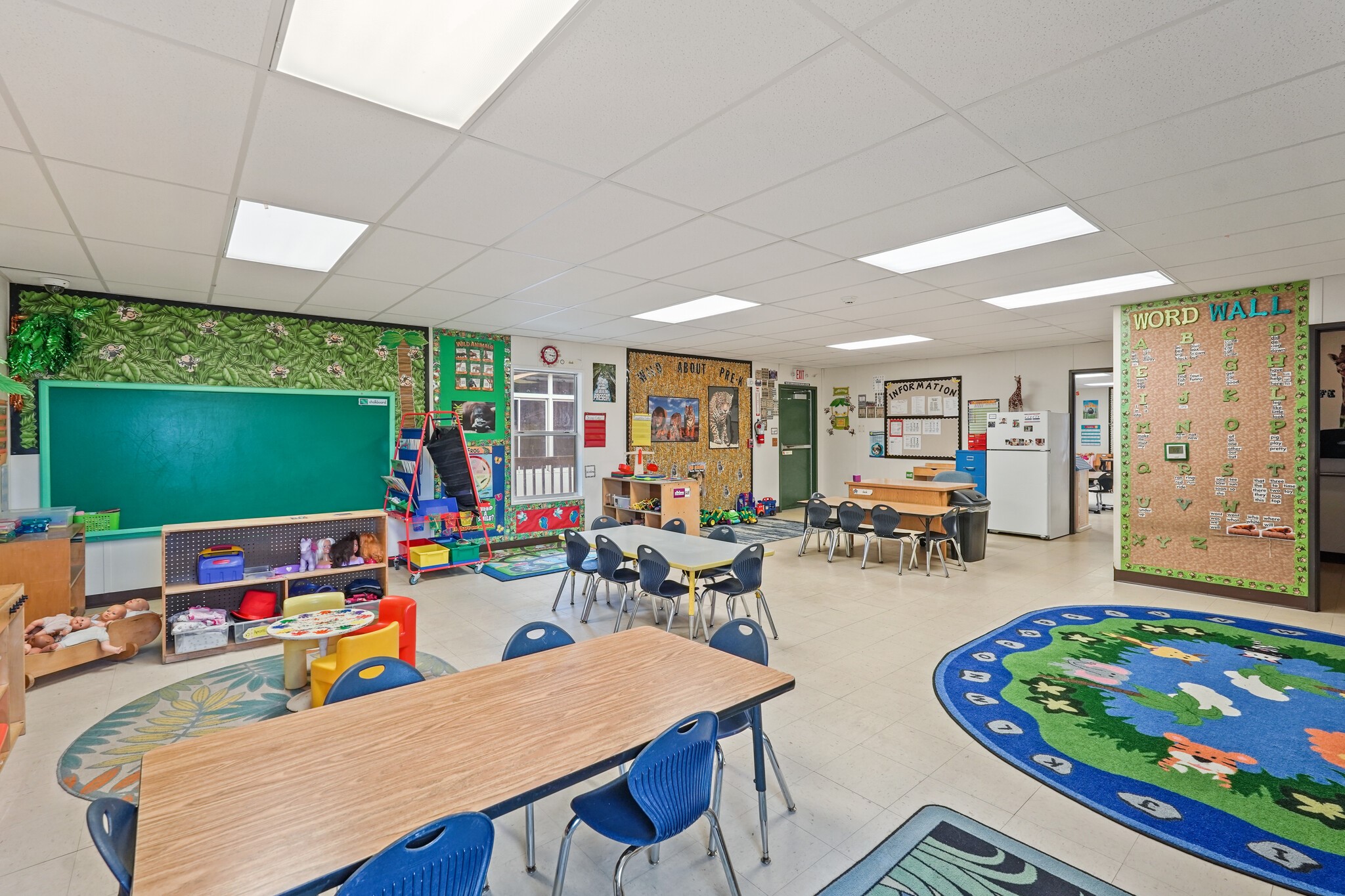 1030 4th Street Rosenberg, TX 77471 - Photo 29 of 38 a view of a play room with furniture