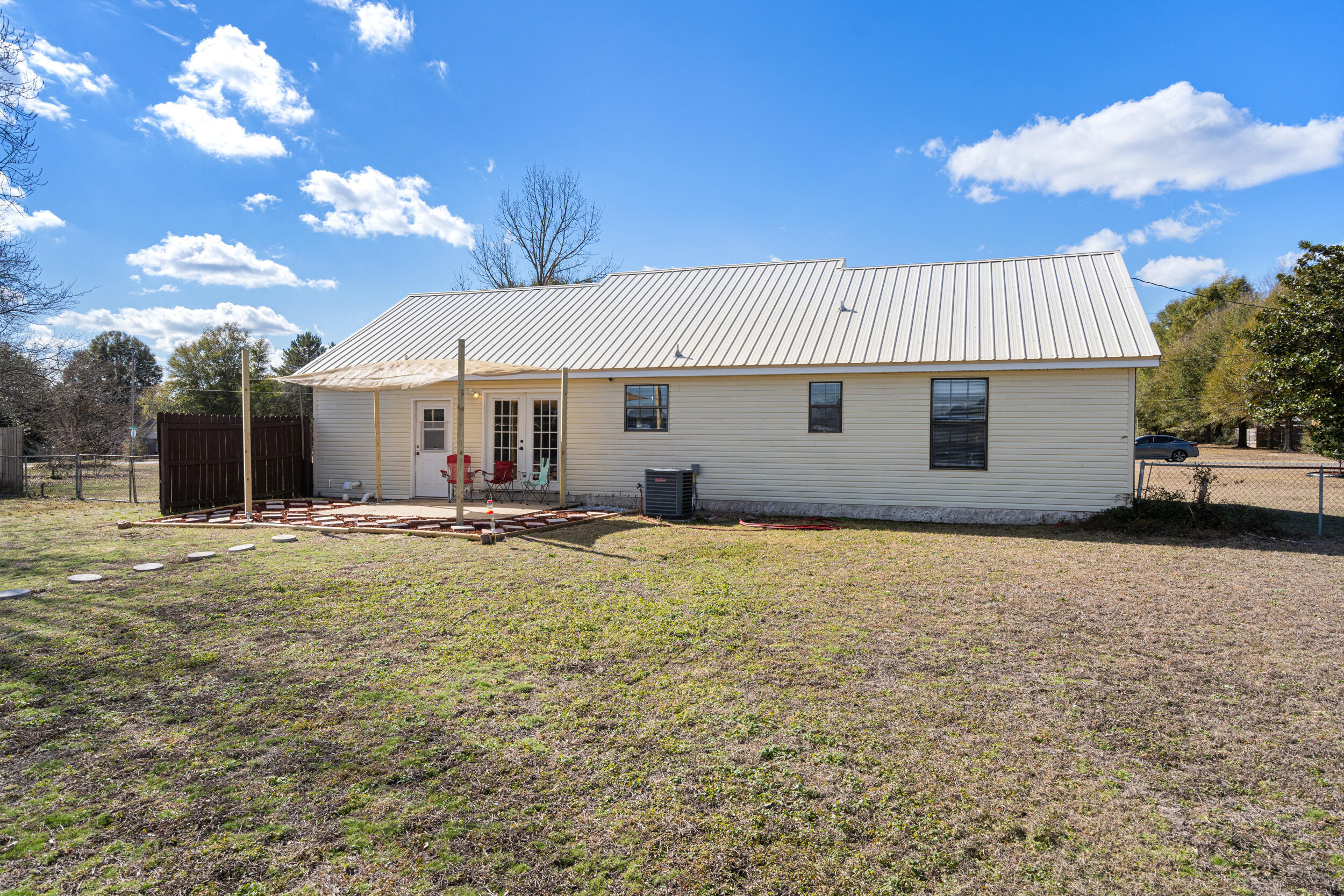 118 Stephens Lane Crestview, FL 32539 - Photo 28 of 40 Backyard