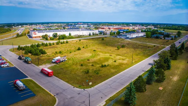 $95,000 | 3700 23rd Street Northwest, Bemidji, MN 56601