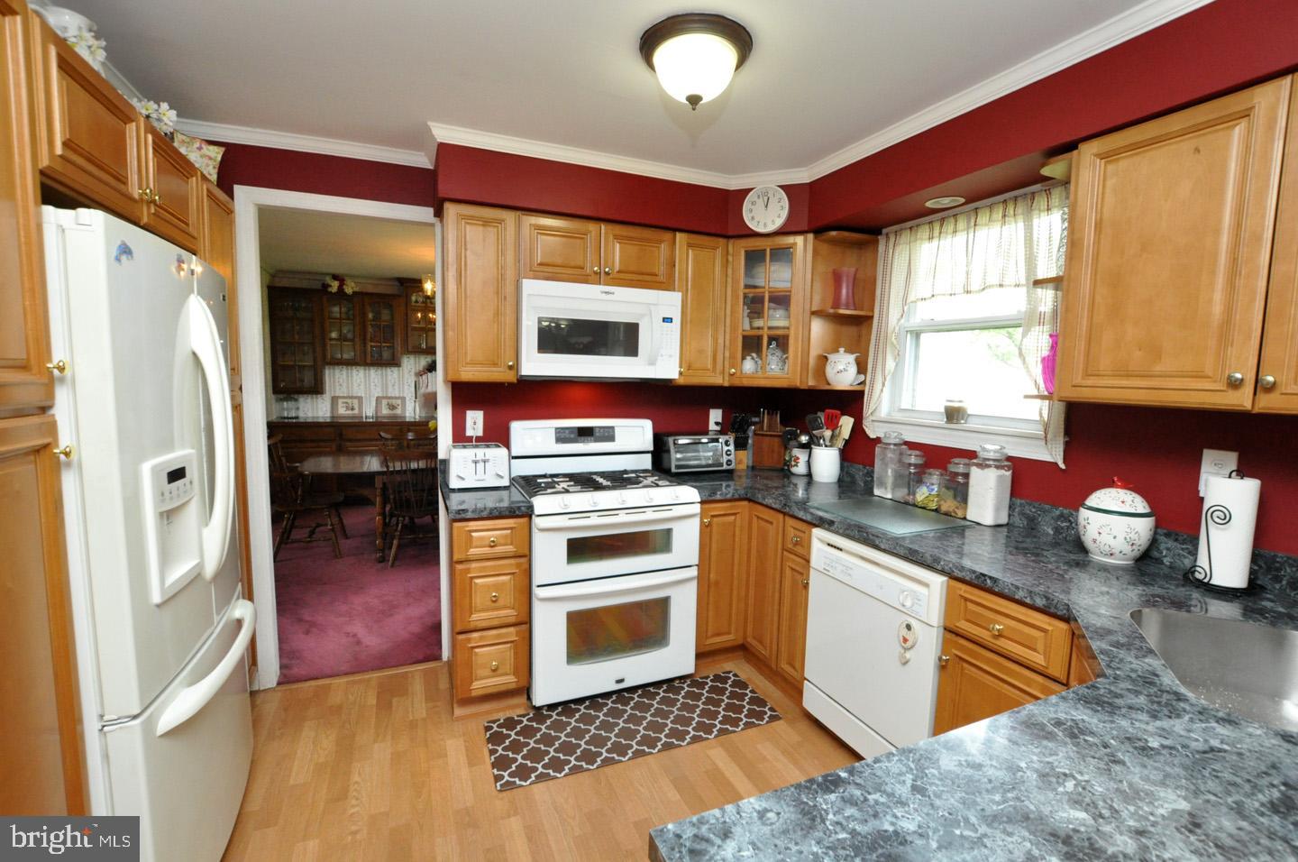 213 Regency Road Edgewater Park, NJ 08010 - Photo 12 of 30