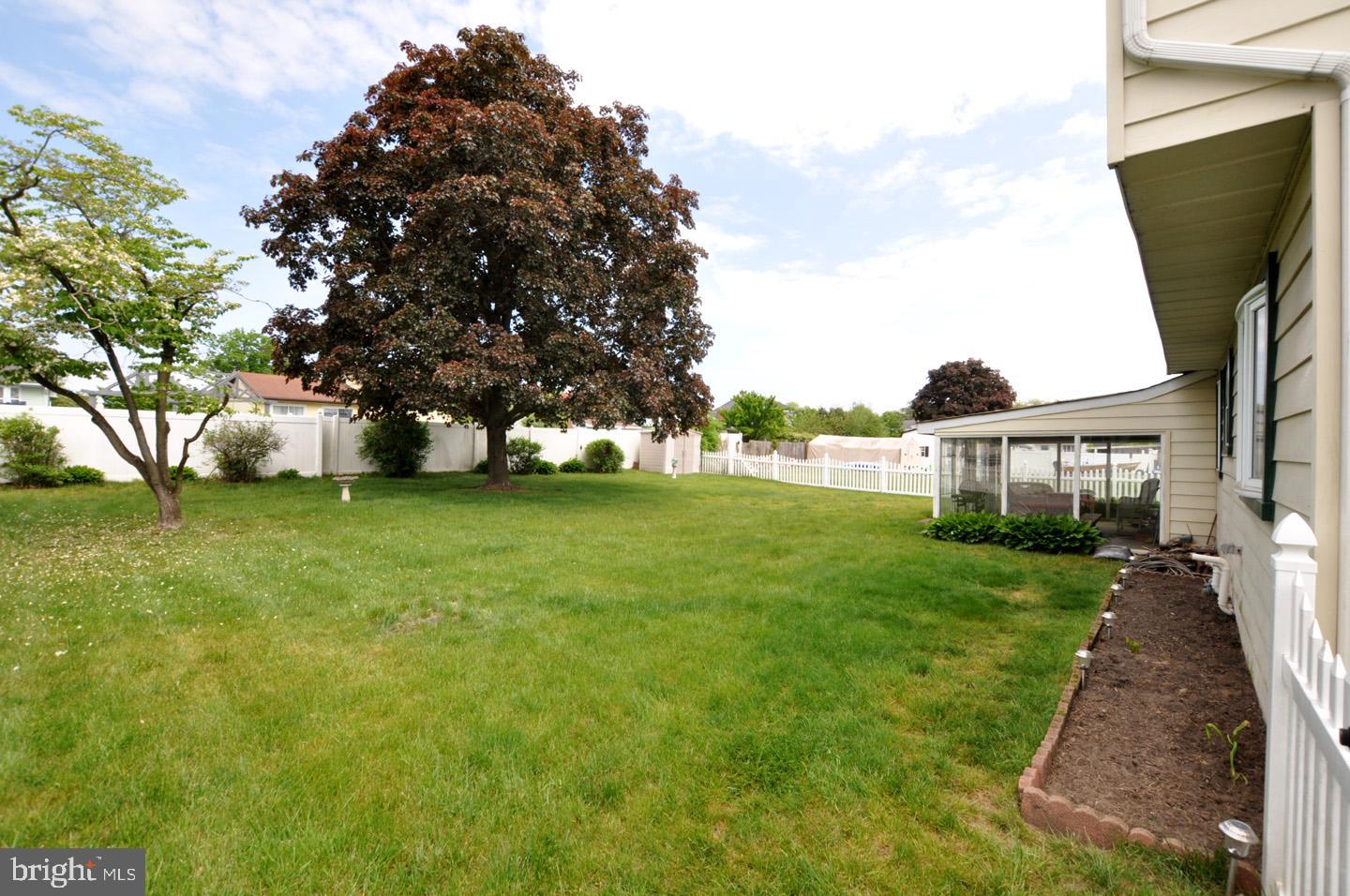 213 Regency Road Edgewater Park, NJ 08010 - Photo 22 of 30