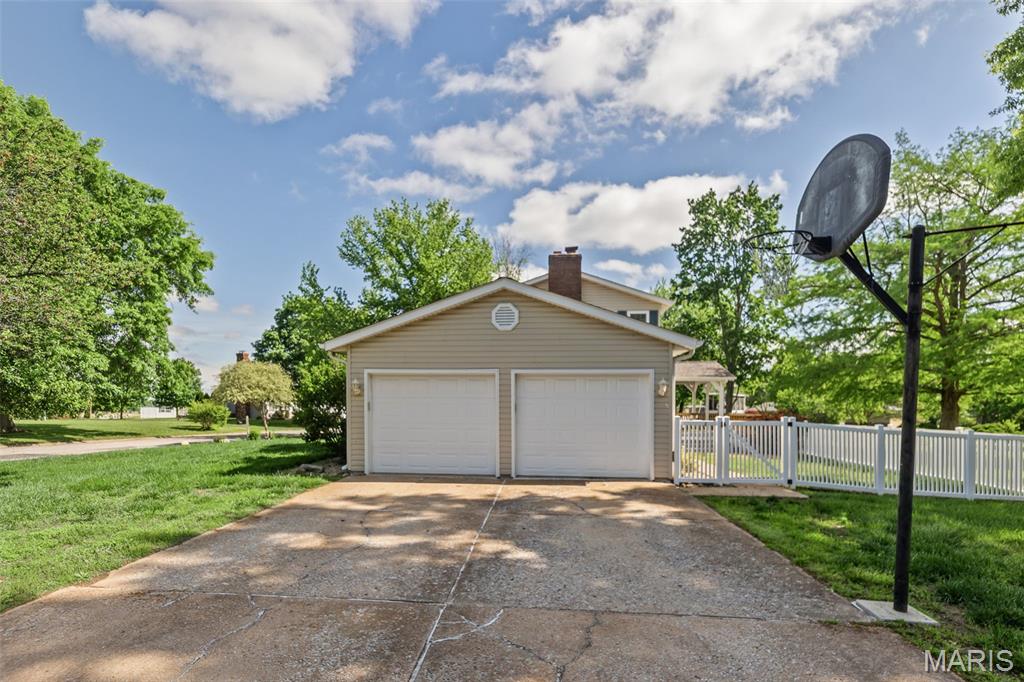1034 Raymond Drive Red Bud, IL 62278 - Photo 11 of 63
