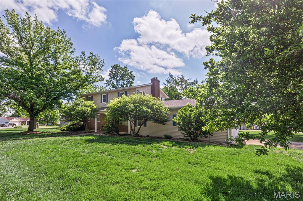 1034 Raymond Drive Red Bud, IL 62278 - Photo 2 of 63