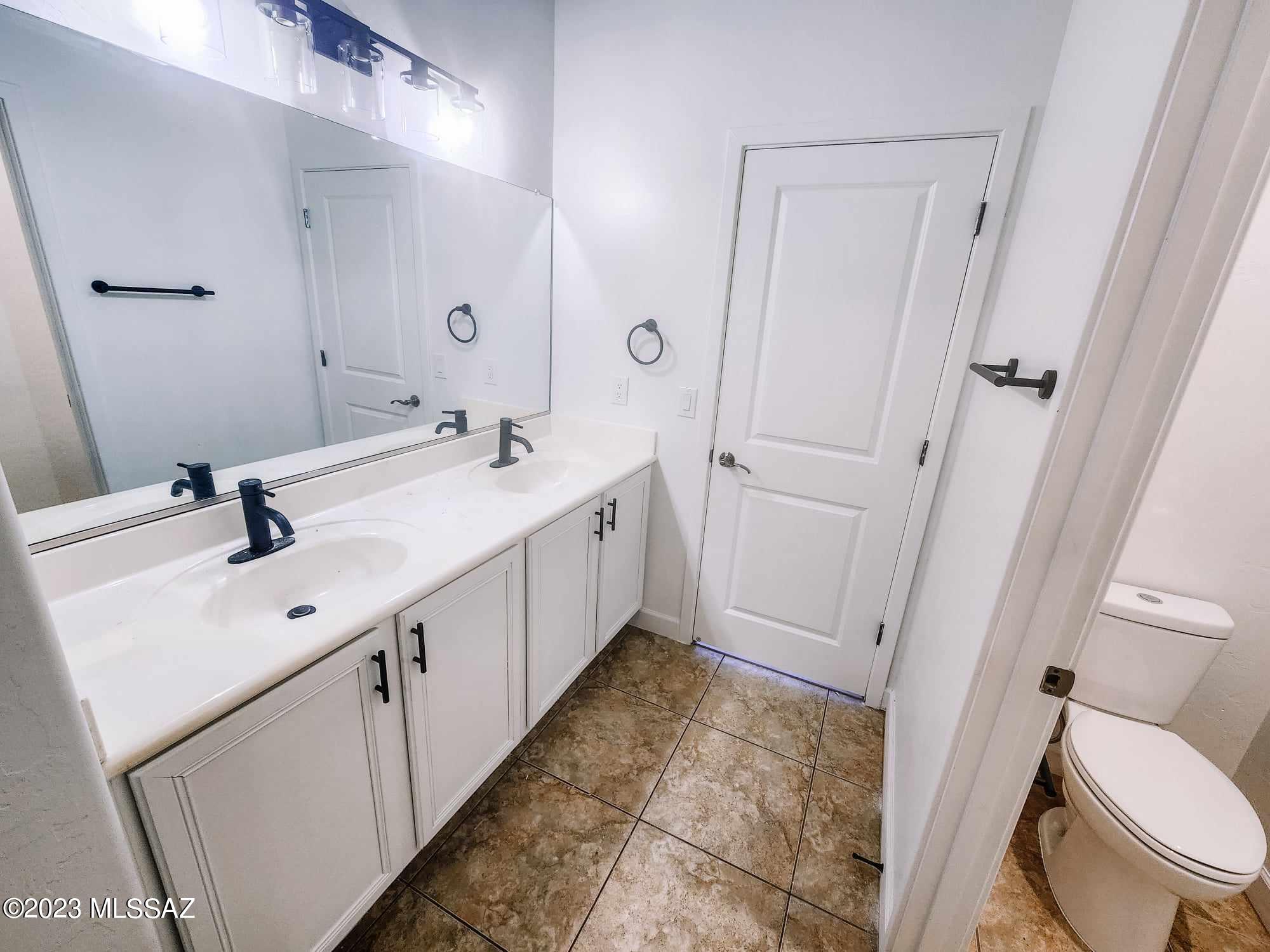 2028 East River Road, Unit 200 Tucson, AZ 85718 - Photo 9 of 13 Gallery Image 9