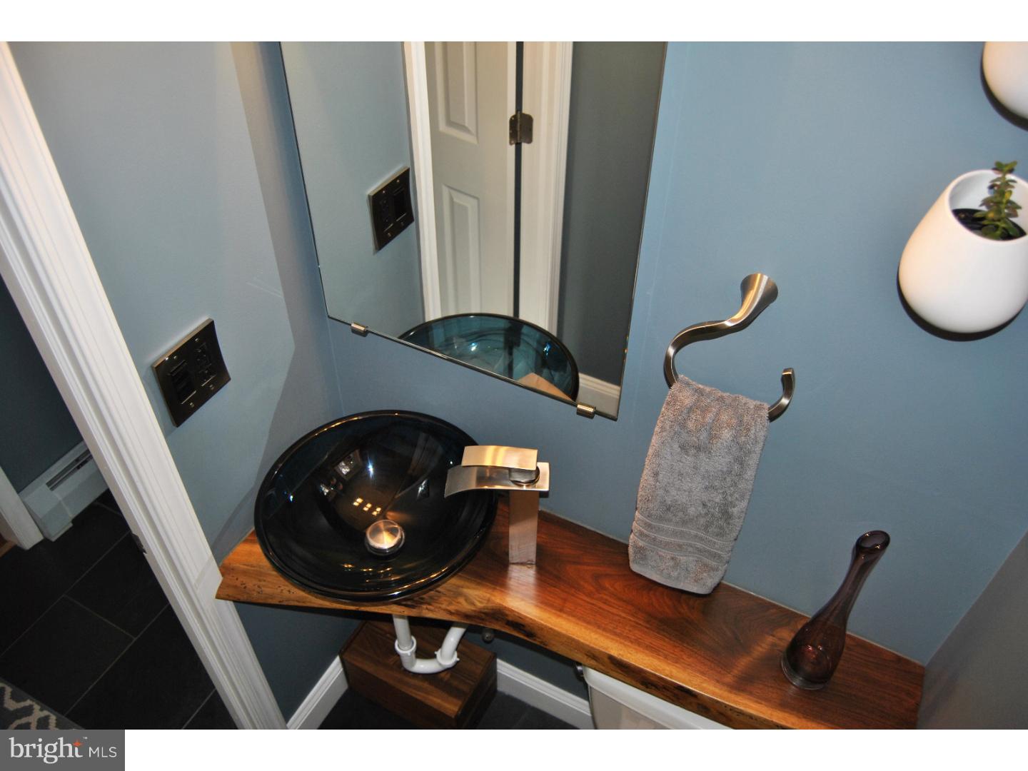 111 Glendale Road Exton, PA 19341 - Photo 14 of 25 Half Bath