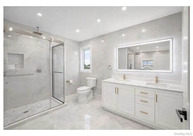 $1,679,000 | 2 Radial Lane, Levittown, NY 11756