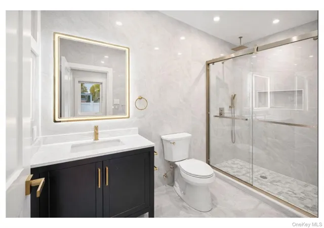 $1,679,000 | 2 Radial Lane, Levittown, NY 11756