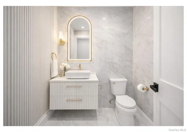 $1,679,000 | 2 Radial Lane, Levittown, NY 11756