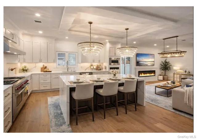 $1,679,000 | 2 Radial Lane, Levittown, NY 11756